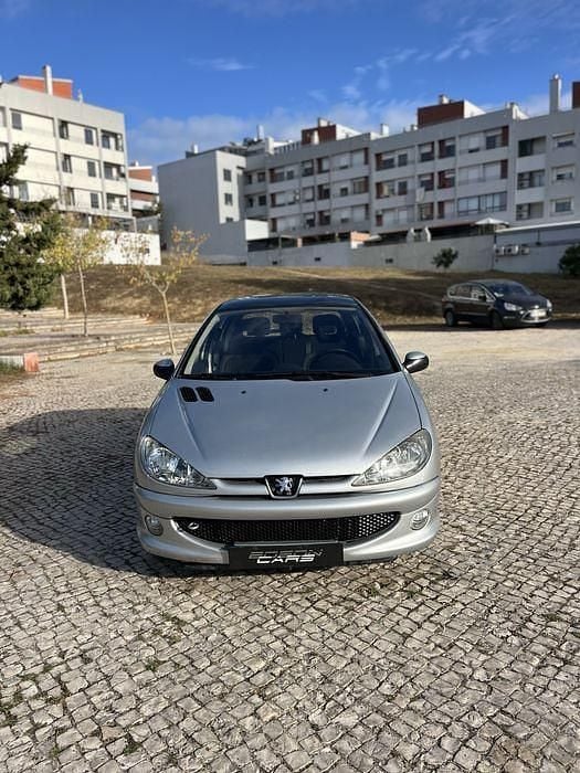 Usado 2005 Peugeot 206 Sedan | € 3.000 (Preço justo) - Imagem 1/4