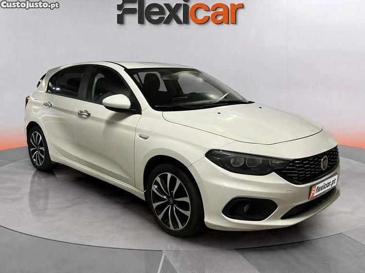 Branco Usado 2020 Fiat Tipo Lounge | € 10.890 (Preço justo) - Imagem 1/1