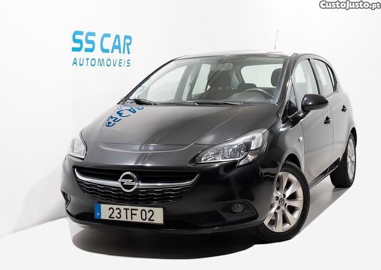 Usado Opel Corsa Dynamic 95 HP (69 kW) 2017 Preto Citadino