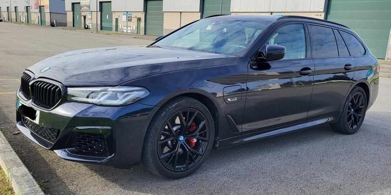 Preto Usado 2022 BMW 530e Carrinha | € 48.000 (Caro) - Imagem 1/4