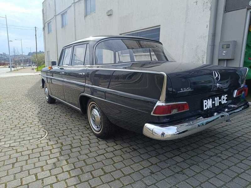 Usado Mercedes 190 80 HP (58 kW) 1965 Cinzento Sedan