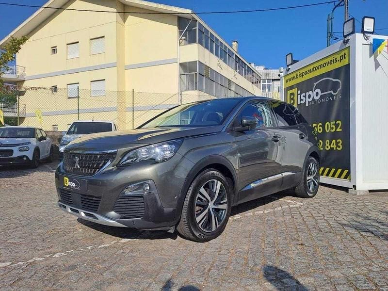 Usado Peugeot 3008 Allure 120 HP (88 kW) 2017 Cinzento SUV