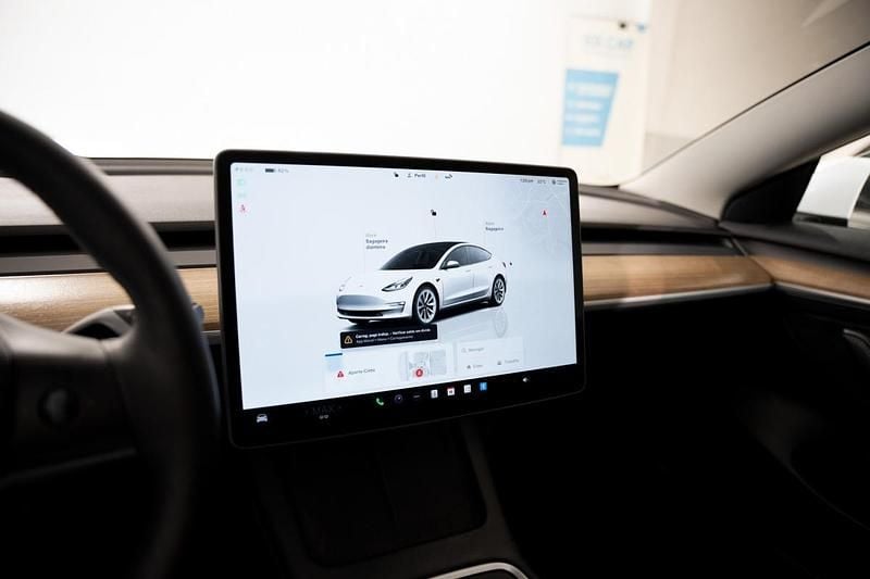 Usado Tesla Model 3 208 kW (283 HP) 2023 Branco Sedan