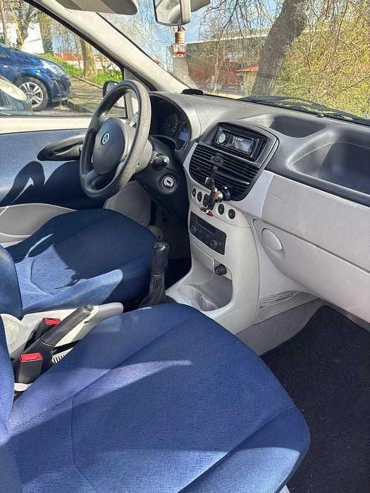 Usado Fiat Punto 70 HP (51 kW) 2003 Citadino
