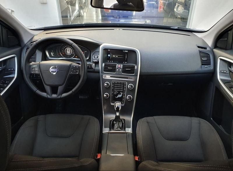 Usado Volvo XC60 181 HP (133 kW) 2014 SUV