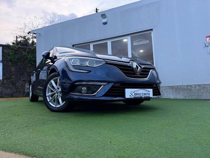 Usado Renault Mégane III 110 HP (80 kW) 2016 Azul