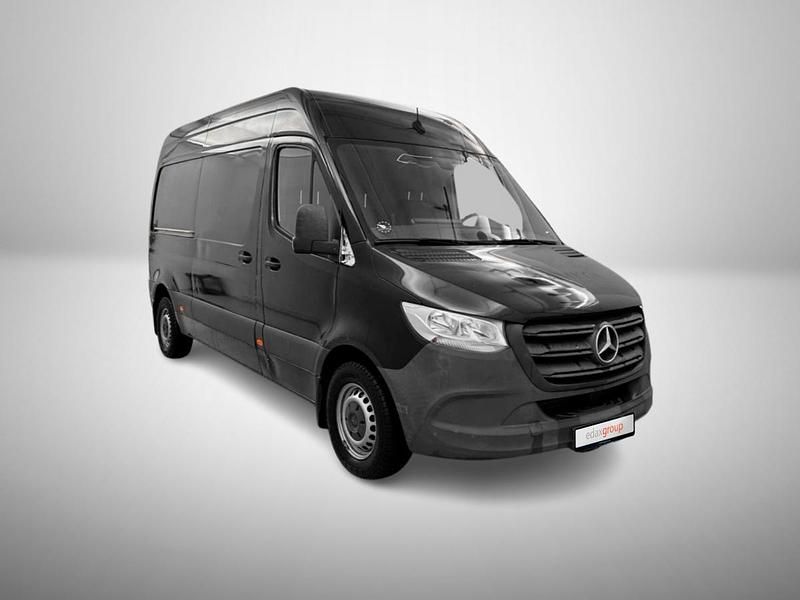 Usado Mercedes Sprinter 143 HP (105 kW) 2021 Preto Van