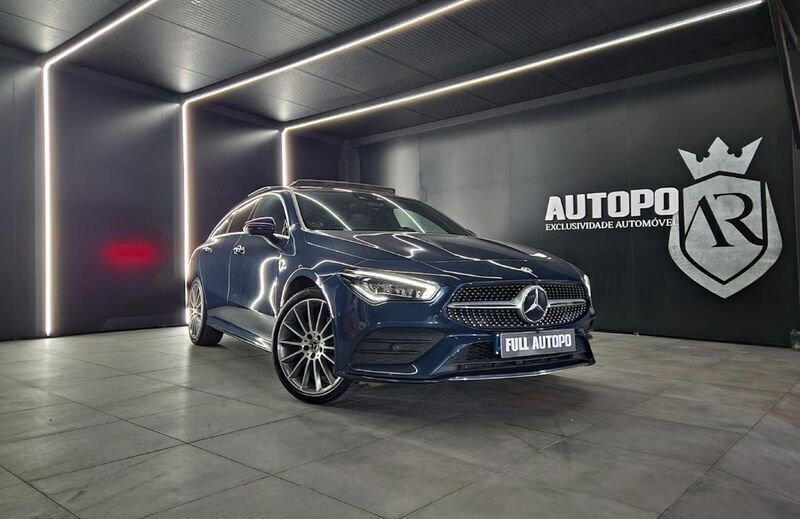 Azul Usado 2020 Mercedes CLA250e AMG line Sedan | € 33.900 (Preço justo) - Imagem 1/4