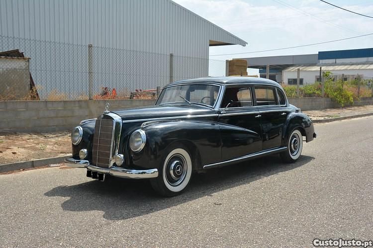 Preto Usado 1980 Mercedes 300 | € 55.000 - Imagem 1/1