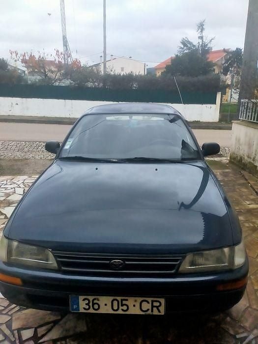 Usado 2004 Toyota Corolla XLi Sedan | € 3.100 - Imagem 1/4
