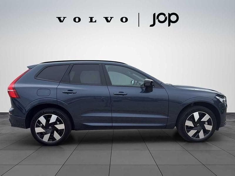 Azul Usado 2025 Volvo XC60 SUV | € 58.900 (Caro) - Imagem 1/1