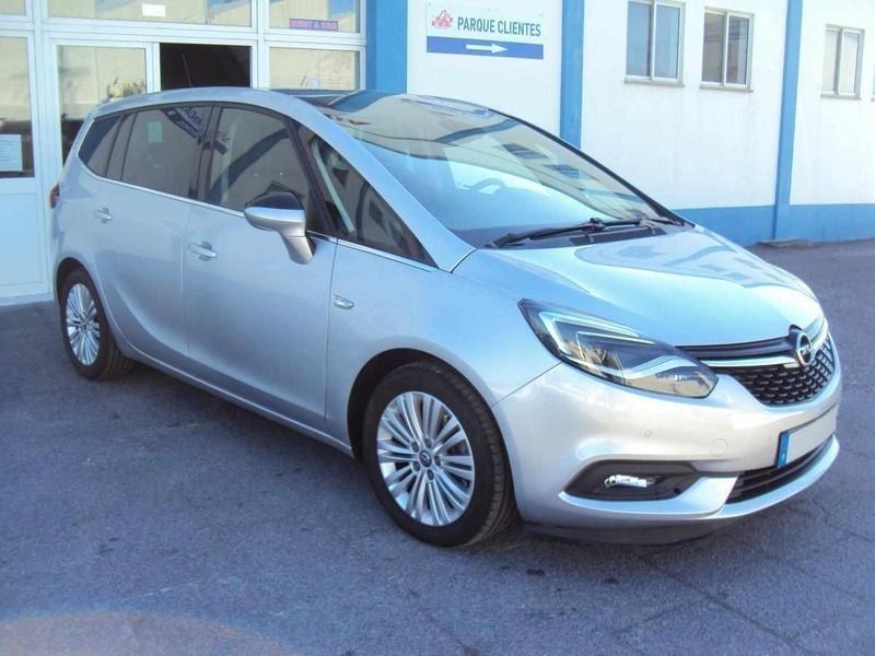 Cinzento Usado 2017 Opel Zafira Tourer Innovation Monovolume | € 21.500 - Imagem 1/4