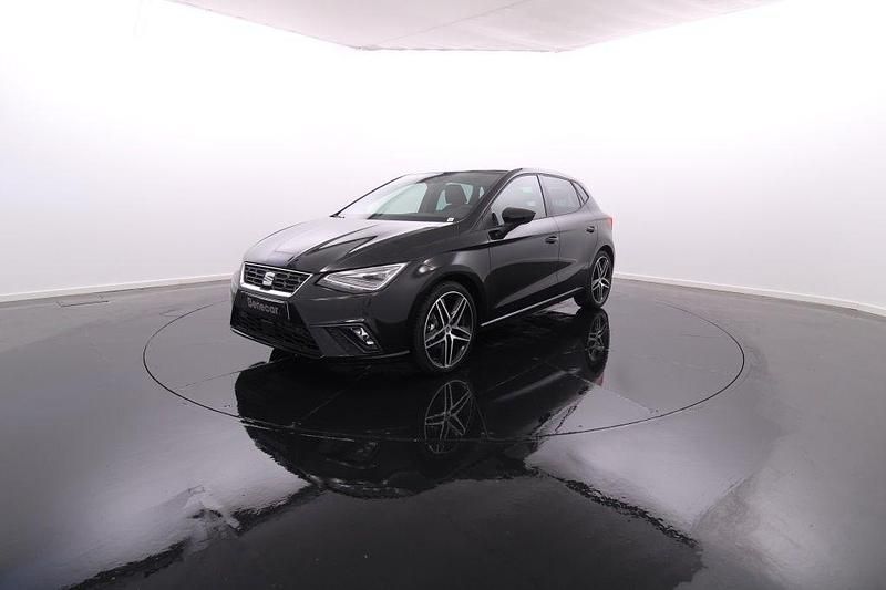 Preto Usado 2023 Seat Ibiza | € 19.950 (Caro) - Imagem 1/4