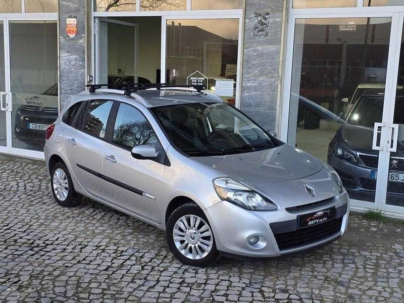 Usado Renault Clio IV 75 HP (55 kW) 2012 Cinzento Carrinha