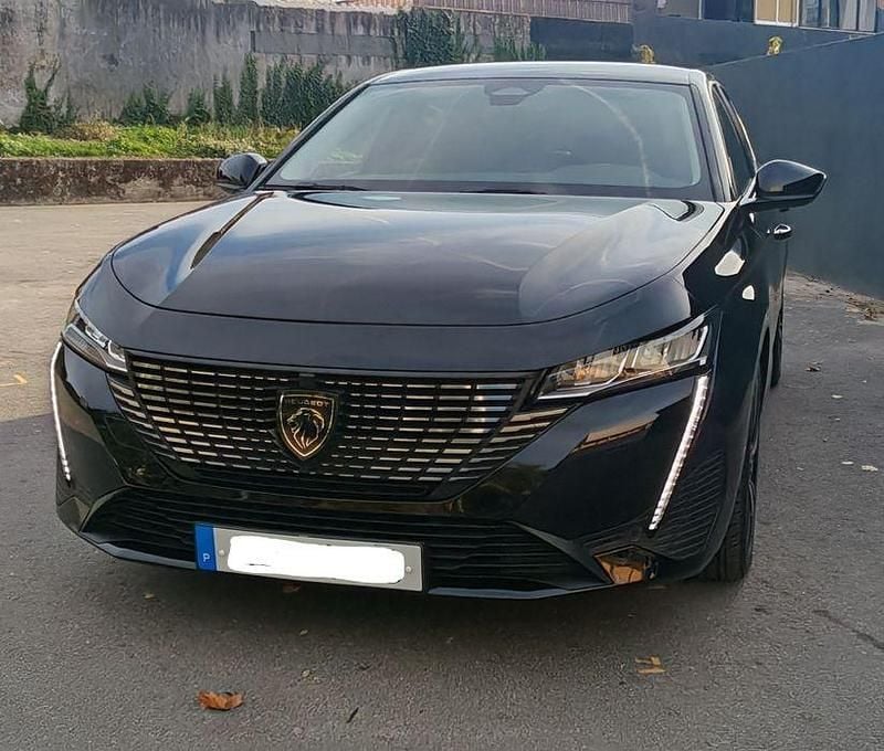 Usado 2022 Peugeot 308 Allure Sedan | € 17.750 (Preço justo) - Imagem 1/4