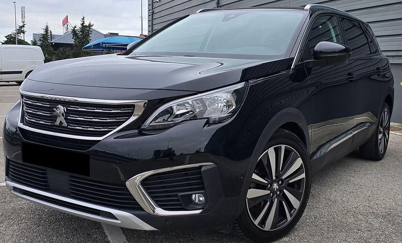 Preto Usado 2020 Peugeot 5008 Allure Monovolume | € 22.850 (Preço justo) - Imagem 1/4