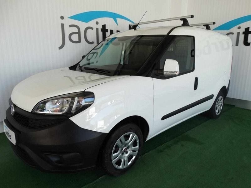 Usado Fiat Doblò 95 HP (69 kW) 2018 Branco Monovolume