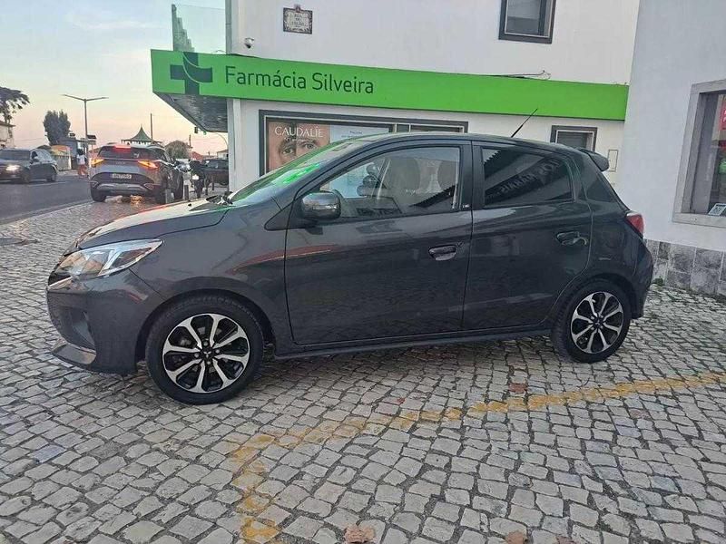 Usado Mitsubishi Space Star Edition 71 HP (52 kW) 2023 Cinzento Citadino