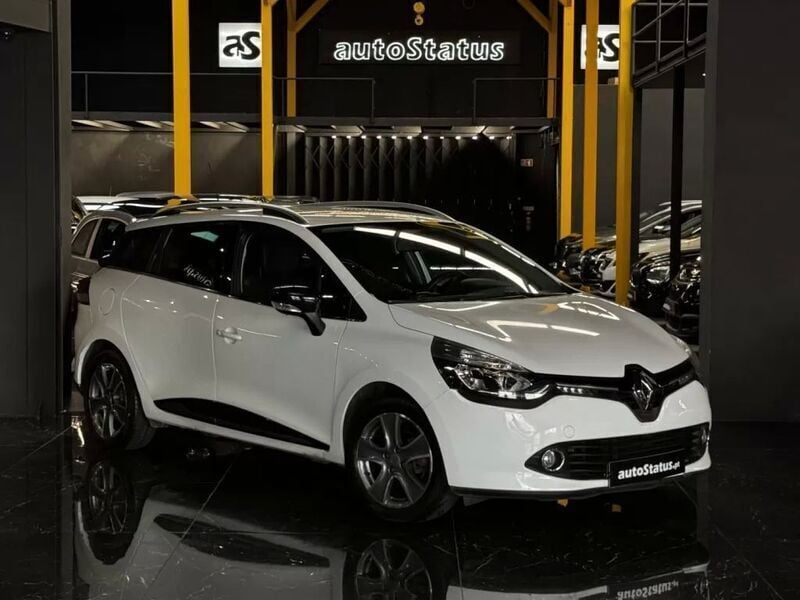 Branco Usado 2015 Renault Clio GrandTour Dynamique Carrinha | € 9.990 (Preço elevado) - Imagem 1/4