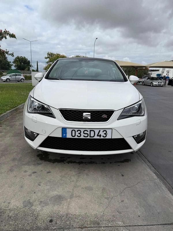 Branco Usado 2016 Seat Ibiza Citadino | € 10.250 (Bom preço) - Imagem 1/4