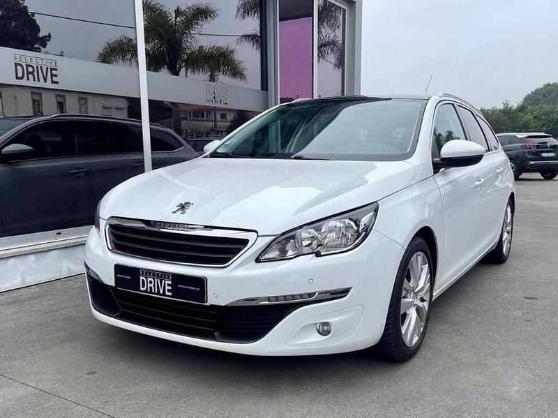 Branco Usado 2015 Peugeot 308 Allure Carrinha | € 11.900 (Preço elevado) - Imagem 1/4