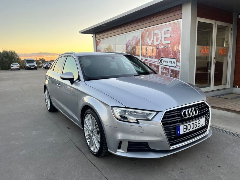Cinza Usado 2017 Audi A3 Sport Sedan | € 19.950 (Preço justo) - Imagem 1/4
