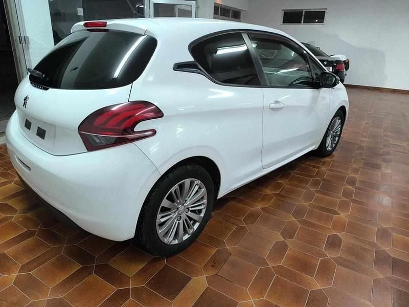 Usado Peugeot 208 100 HP (73 kW) 2018 Branco Citadino