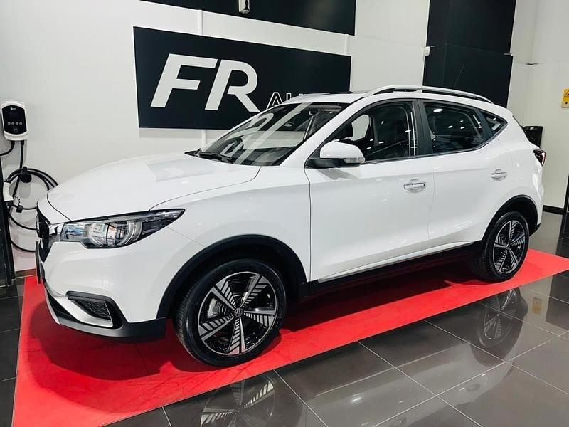 Usado MG ZS 105 kW (143 HP) 2021 Branco SUV