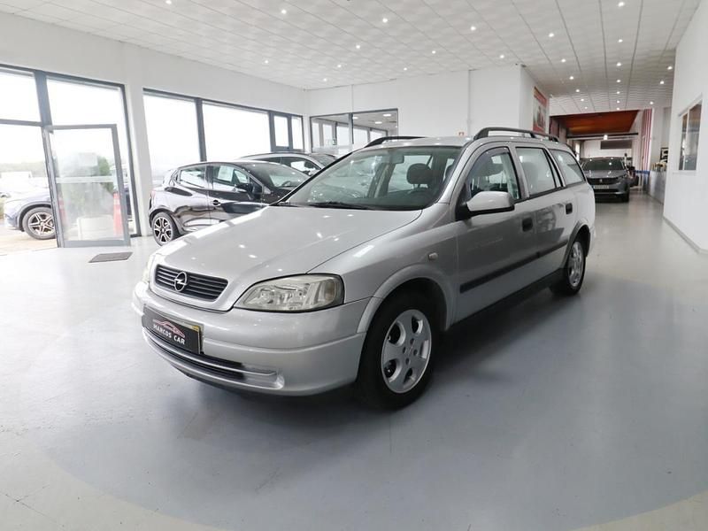 Usado Opel Astra Club 75 HP (55 kW) 2001 Cinzento Carrinha