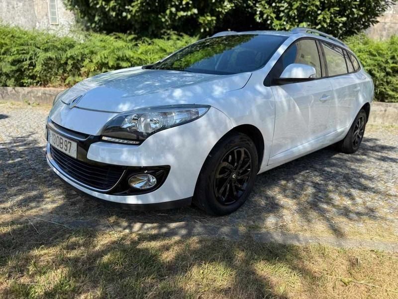 Branco Usado 2013 Renault Mégane III Carrinha | € 7.800 (Preço justo) - Imagem 1/4
