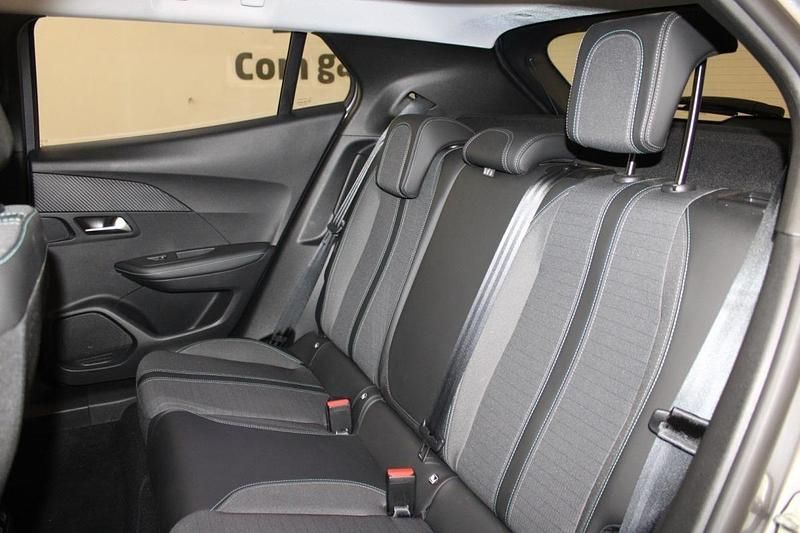 Usado Peugeot e-2008 Allure 100 kW (136 HP) 2022 Cinza SUV