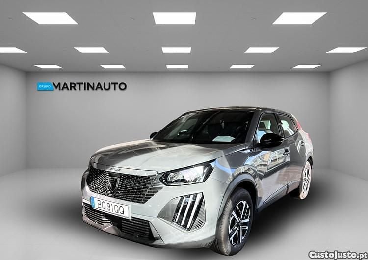 Cinza Usado 2025 Peugeot e-2008 Active SUV | € 30.000 (Preço justo) - Imagem 1/1