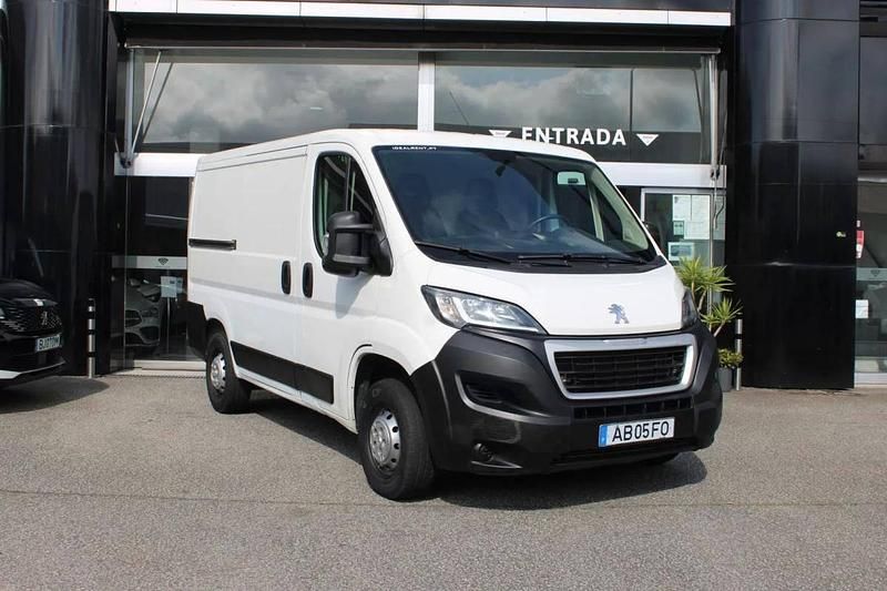 Branco Usado 2020 Peugeot Boxer Van | € 13.900 - Imagem 1/4