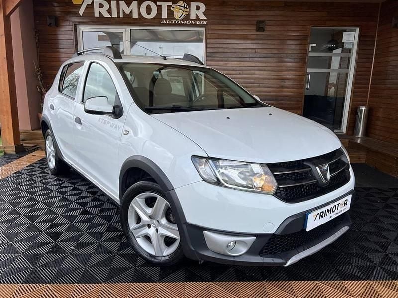 Usado Dacia Sandero 90 HP (66 kW) 2016 Branco