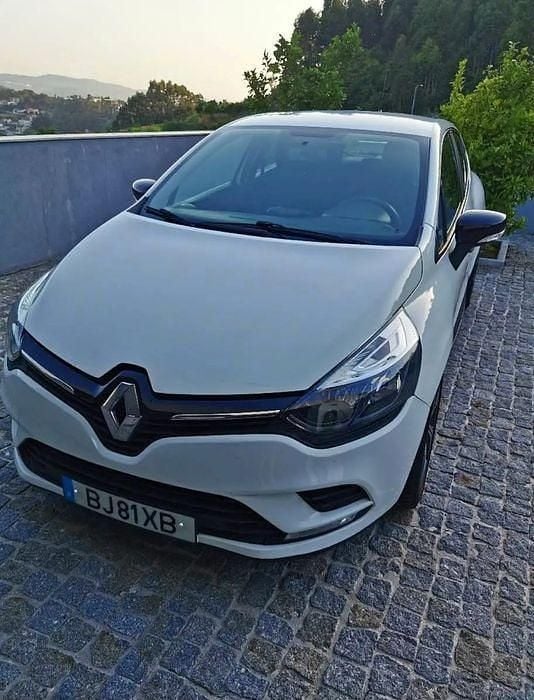 Usado 2017 Renault Clio IV Sedan | € 9.300 (Bom preço) - Imagem 1/4