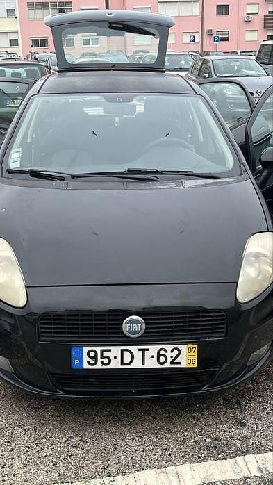 Usado Fiat Punto 48 HP (35 kW) 2007 Sedan
