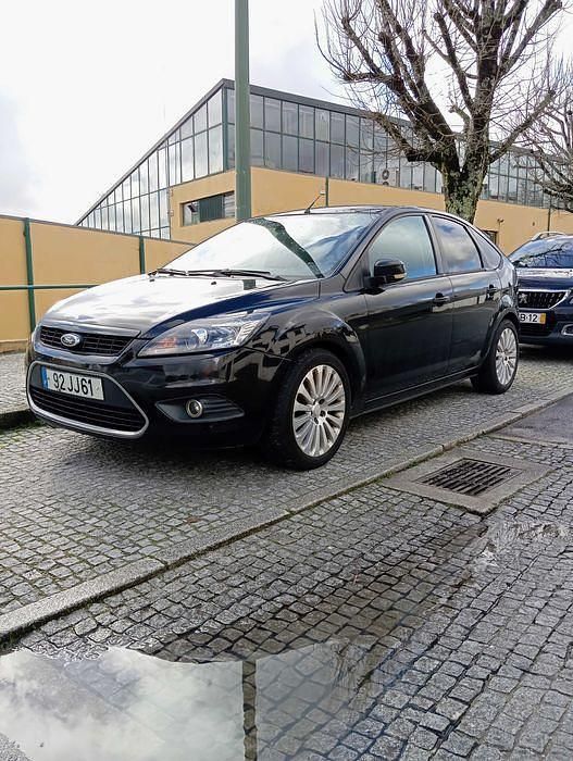 Usado 2010 Ford Focus Titanium Sedan | € 3.850 (Bom preço) - Imagem 1/4