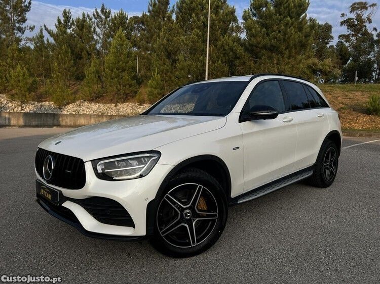 Branco Usado 2021 Mercedes GLC63 AMG AMG SUV | € 55.750 - Imagem 1/1