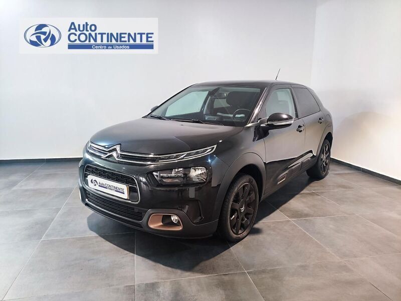 Preto Usado 2019 Citroën C4 Cactus Citadino | € 14.990 (Preço justo) - Imagem 1/4