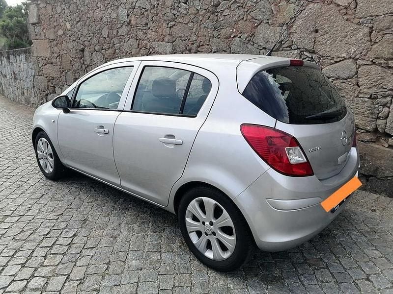 Usado Opel Corsa 80 HP (58 kW) 2008 Citadino