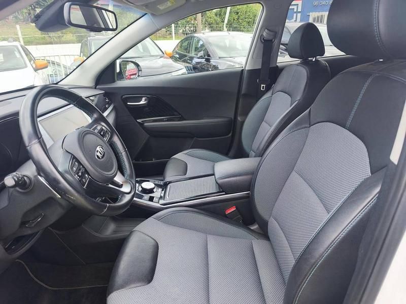 Usado Kia e-Niro 150 kW (204 HP) 2021 Branco SUV