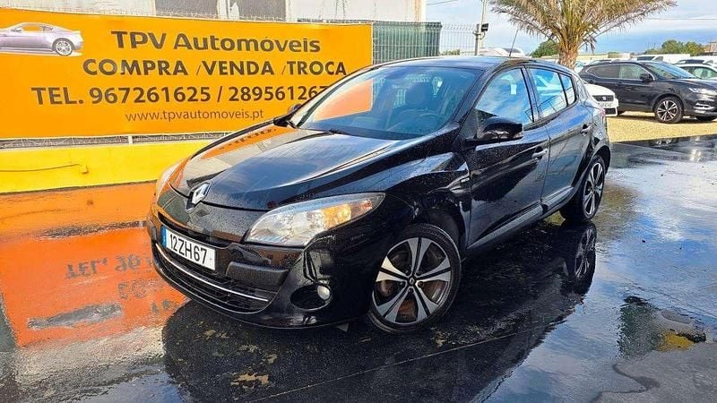 Preto Usado 2011 Renault Mégane III | € 8.950 - Imagem 1/4