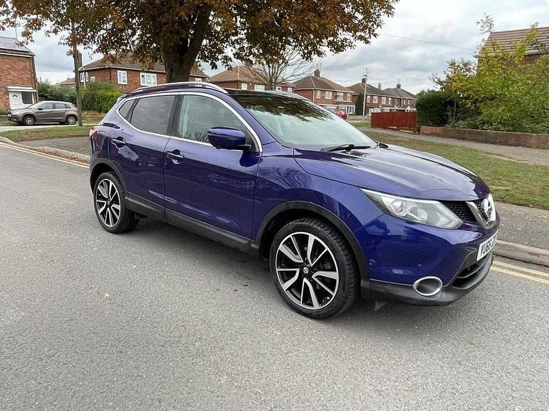 Usado 2016 Nissan Qashqai Tekna SUV | € 5.000 - Imagem 1/4