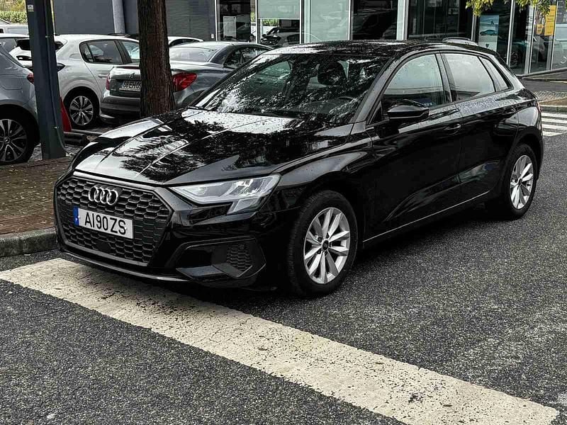 Preto Usado 2021 Audi A3 Sportback Citadino | € 26.990 (Preço justo) - Imagem 1/4
