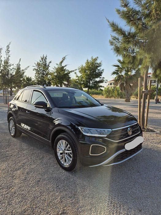Usado VW T-Roc Life 110 HP (80 kW) 2023 SUV