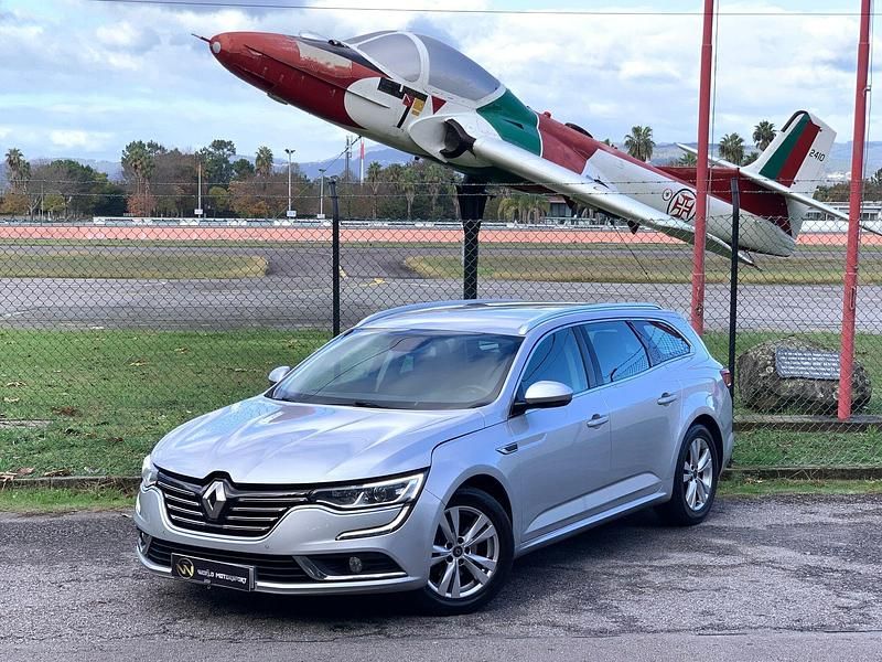 Cinza Usado 2016 Renault Talisman Intens Sedan | € 11.490 (Preço justo) - Imagem 1/4
