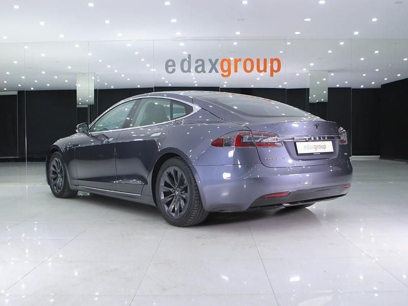 Usado Tesla Model S 386 kW (525 HP) 2019 Cinzento Citadino