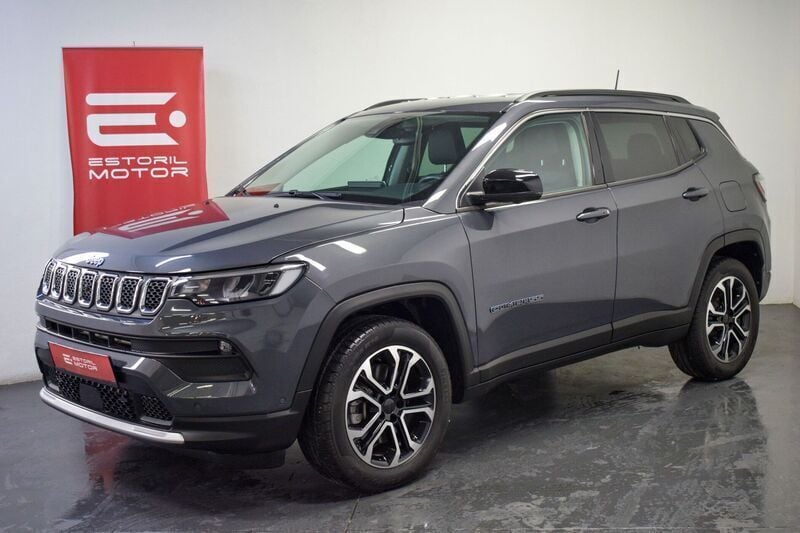 Cinza Usado 2022 Jeep Compass Limited SUV | € 28.450 (Preço justo) - Imagem 1/4