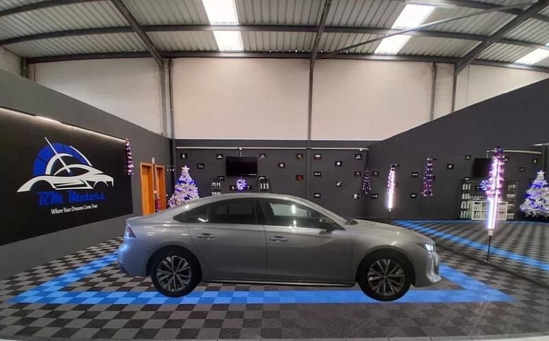 Usado Peugeot 508 Allure 131 HP (96 kW) 2022 Cinza Sedan