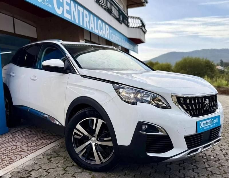 Branco Usado 2020 Peugeot 3008 Allure SUV | € 21.450 (Preço justo) - Imagem 1/4